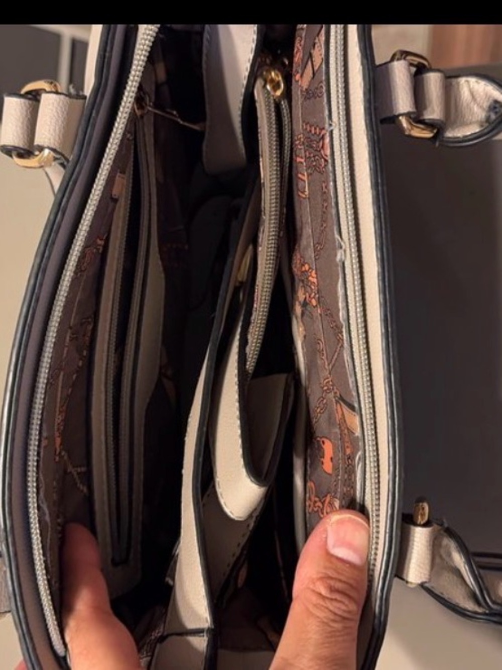 Men's Leather Crossbody Organizer Bag in Cream and Black